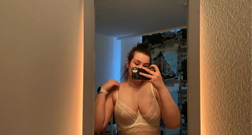 OnlyFans cuenta nettajuli.a avatar 1