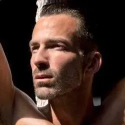 OnlyFans cuenta ryyoungofficial avatar 1