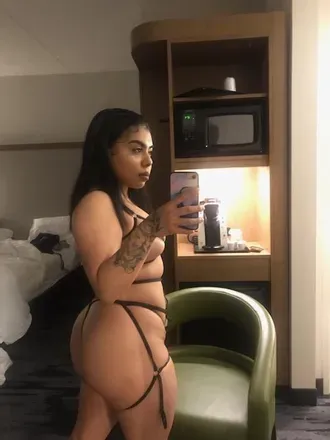 OnlyFans cuenta murdaella972 avatar 1
