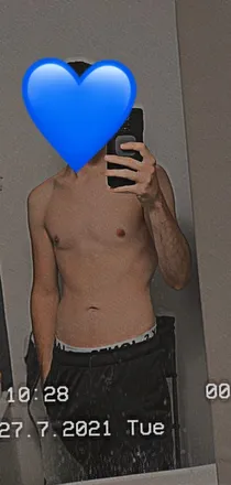 OnlyFans cuenta little.hotboy header 2