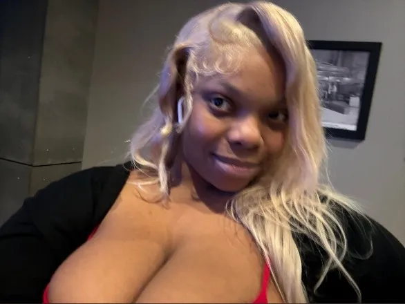 OnlyFans cuenta kia_dagreatt header 2