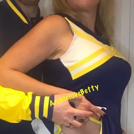 OnlyFans cuenta archielovebetty avatar 1
