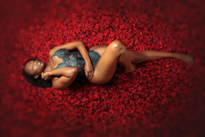 OnlyFans cuenta iloveamira header 2