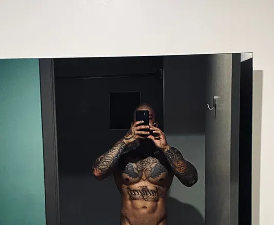 OnlyFans cuenta twenty4sevenn avatar 1