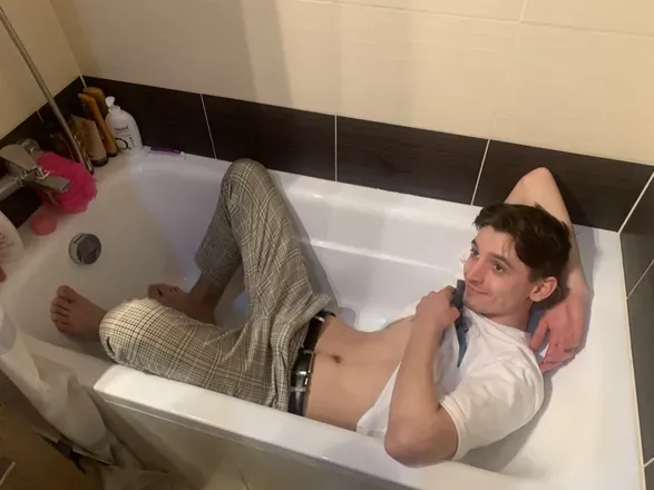 OnlyFans cuenta vrukemamgun header 2