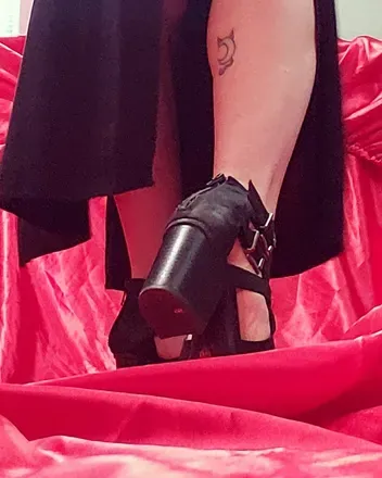 OnlyFans cuenta sabrinatheglitch avatar 1