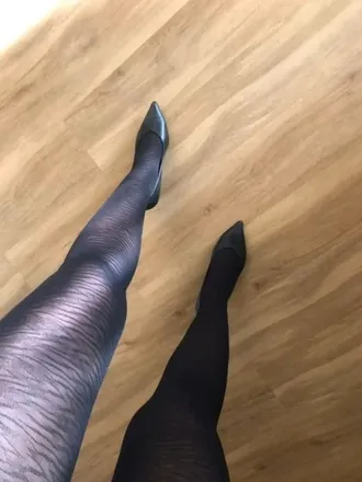 OnlyFans account  littleraspberry avatar 1