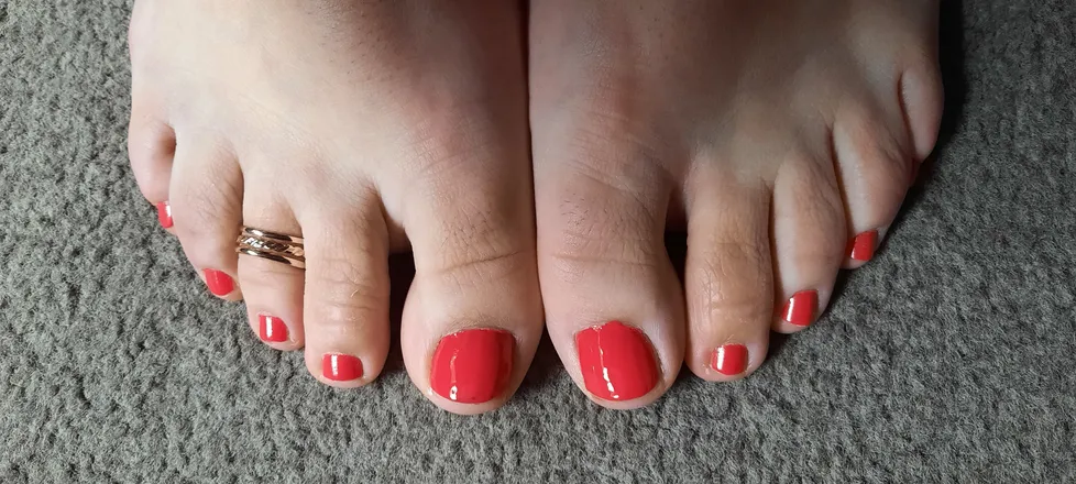 OnlyFans cuenta happyslittlefeet header 2