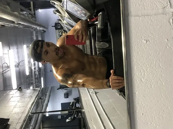 OnlyFans cuenta bobbyfit header 2
