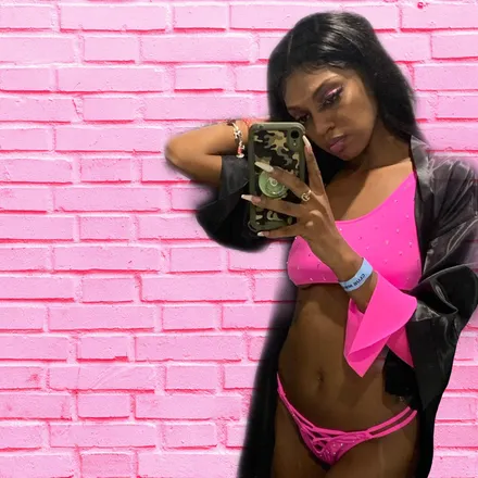 OnlyFans cuenta pinkyweet header 2