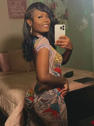 OnlyFans account  destinymaire header 2