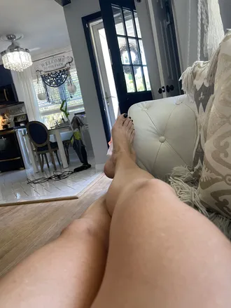 OnlyFans cuenta feetcrush123 header 2