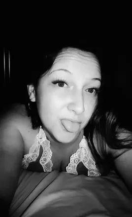 OnlyFans cuenta beautifuldisaster1995 header 2