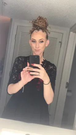 OnlyFans cuenta kayyrenee avatar 1