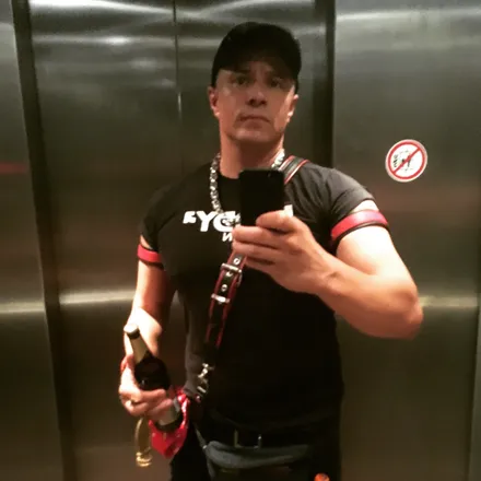 OnlyFans account  buttroseff header 2