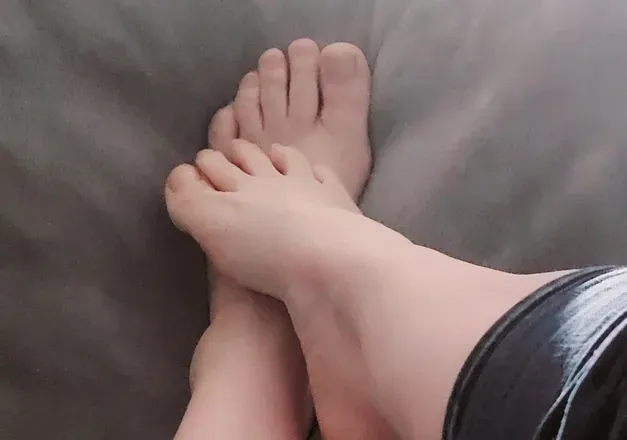 OnlyFans cuenta sweetfeetrepeat avatar 1