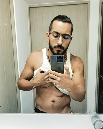 OnlyFans cuenta mroswa header 2