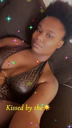 OnlyFans cuenta iamniqniqbad header 2