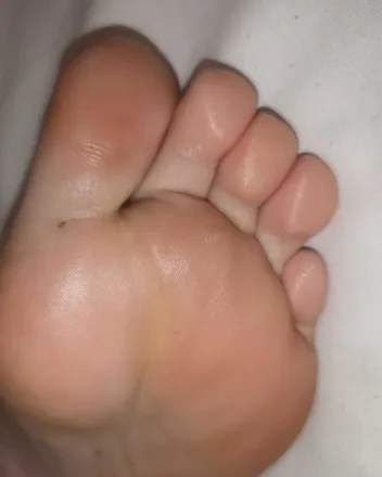 OnlyFans cuenta franniesfeetfans header 2