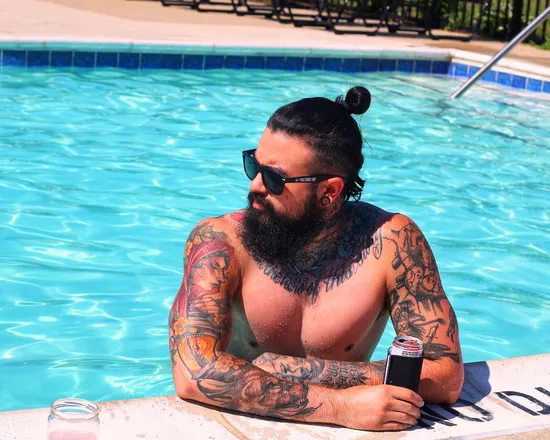 OnlyFans cuenta lovesickleviathan header 2
