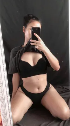 OnlyFans account  minniely4 avatar 1