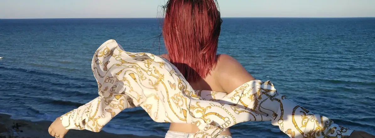 OnlyFans cuenta alexatia header 2