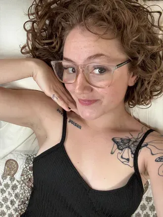 OnlyFans cuenta majafiedler avatar 1