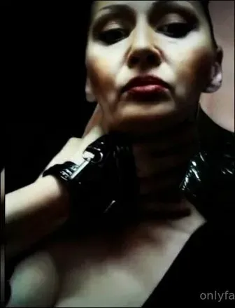 OnlyFans cuenta redsonyja-dominatrix avatar 1
