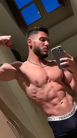 OnlyFans cuenta bryanboyvip header 2