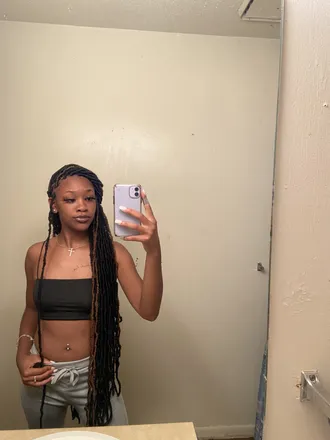 OnlyFans cuenta karizmahughley header 2
