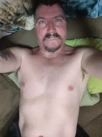 OnlyFans account  country_poet avatar 1