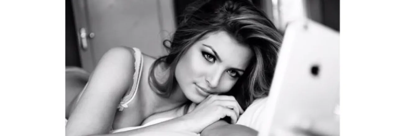 OnlyFans cuenta zara-holland header 2