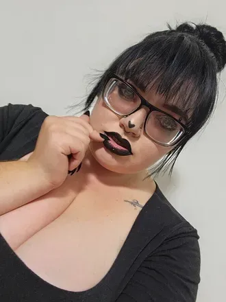 OnlyFans cuenta emberdoesthings avatar 1