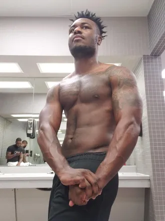 OnlyFans account  silverback12 header 2