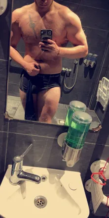 OnlyFans cuenta dadbodking1301 header 2