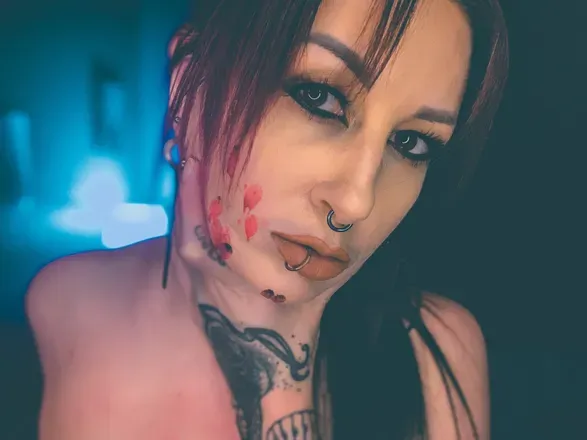 OnlyFans cuenta courtneycrimson666 avatar 1