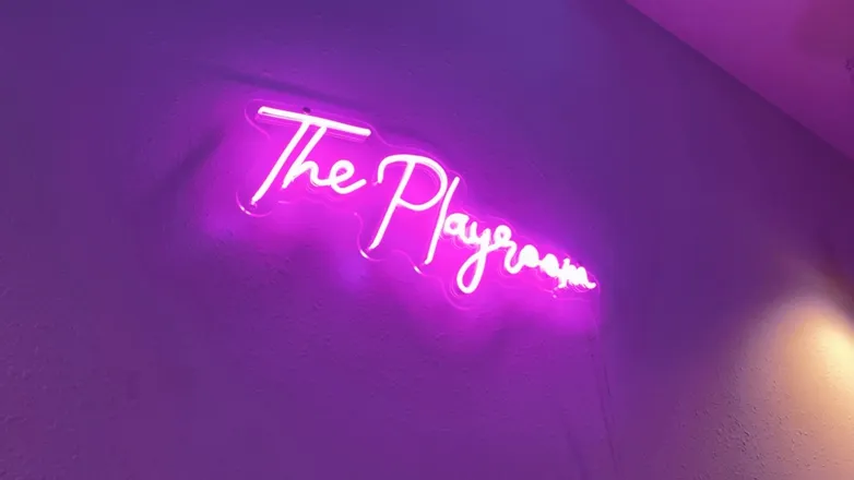OnlyFans cuenta peachesplayroom header 2