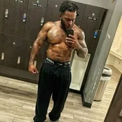 OnlyFans cuenta tankwitdahook avatar 1