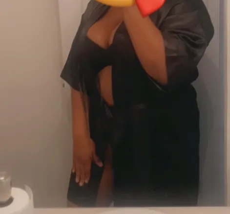 OnlyFans cuenta black_cherry22 header 2