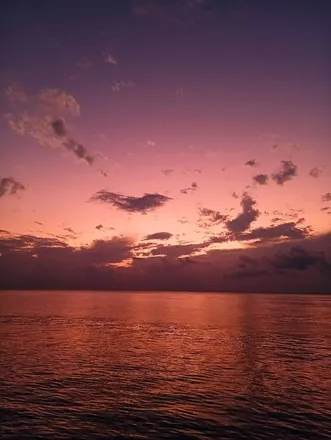 OnlyFans cuenta small_island header 2