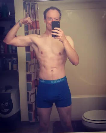 OnlyFans cuenta twirlingcandy header 2