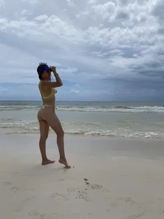 OnlyFans account  trainwithali avatar 1