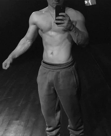 OnlyFans cuenta lucas247 header 1
