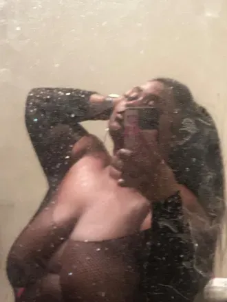 OnlyFans account  damnde avatar 1