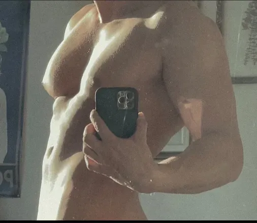 OnlyFans account  cmoncaptain avatar 1