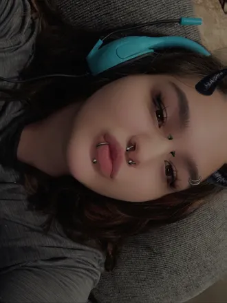 OnlyFans cuenta attagirl9982 header 2