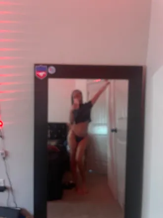 OnlyFans cuenta redboneminnie header 2