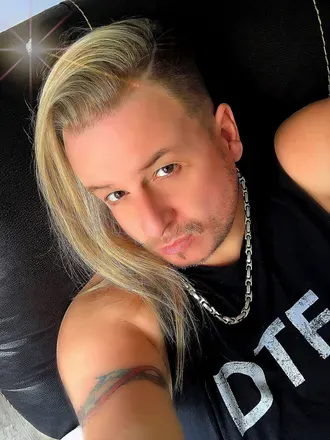 OnlyFans account  hot_truckin_boi_foreva avatar 1