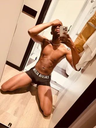 OnlyFans cuenta domnikgreenexxx avatar 1