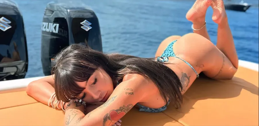 OnlyFans account  silvias.privato header 2